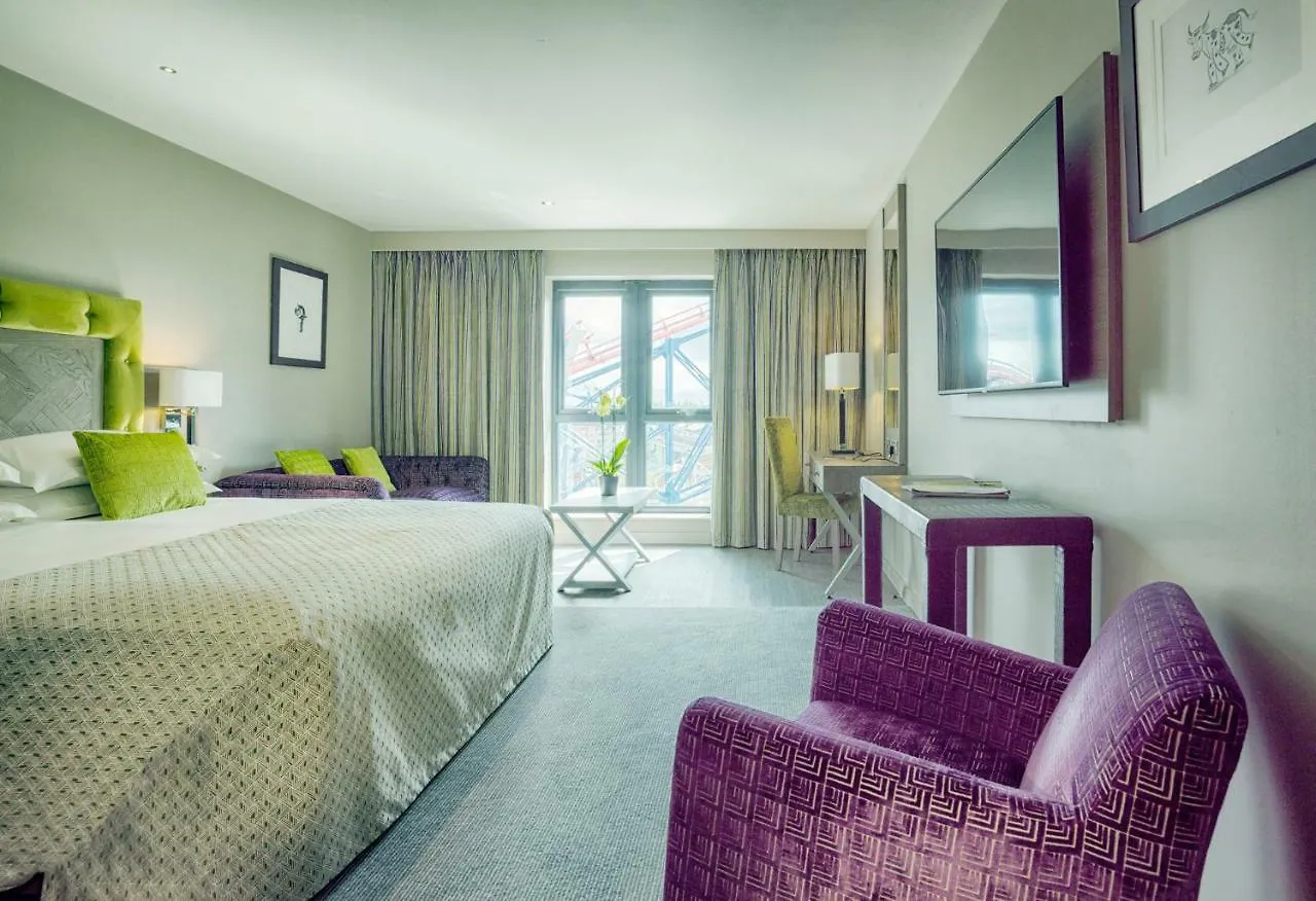 Boulevard Hotel بلاكبول